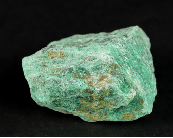 Awenturyn z fuchsytem