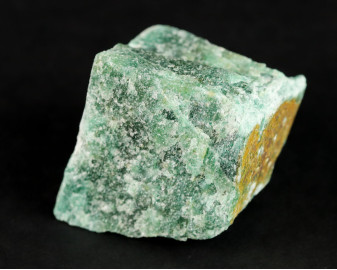 Awenturyn z fuchsytem