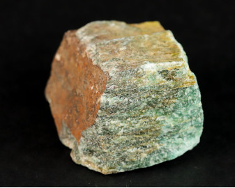 Awenturyn z fuchsytem