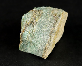 Awenturyn z fuchsytem