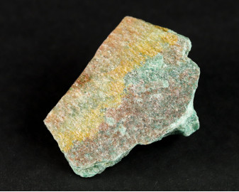 Awenturyn z fuchsytem