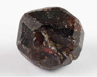 Granat almandyn