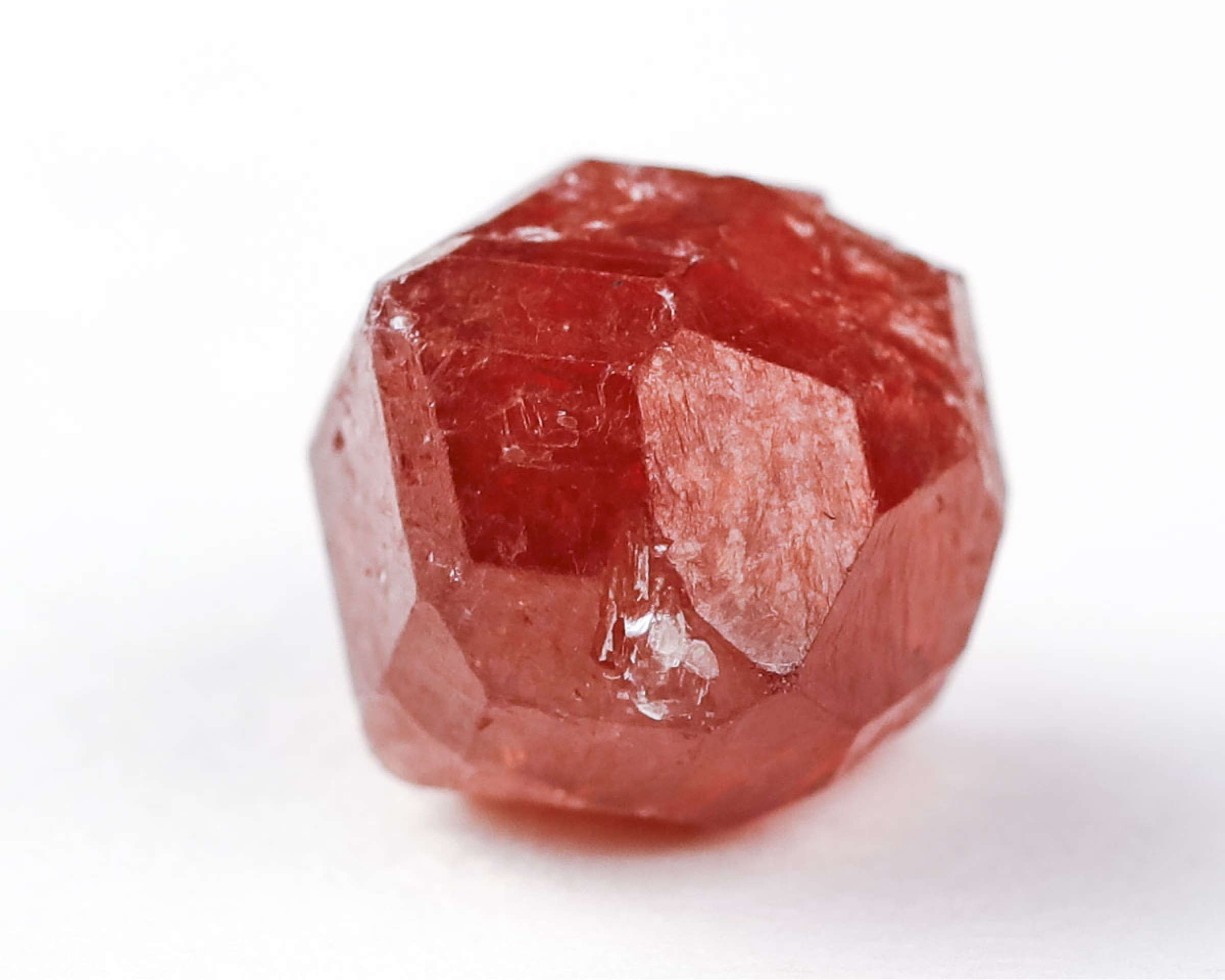 Granat hessonit