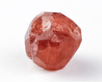 Granat hessonit