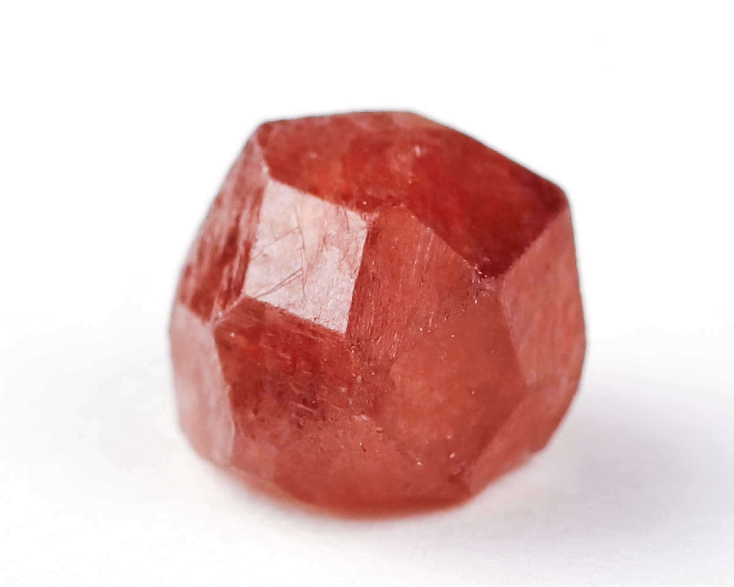 Granat hessonit