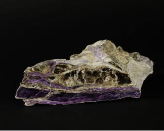Czaroit